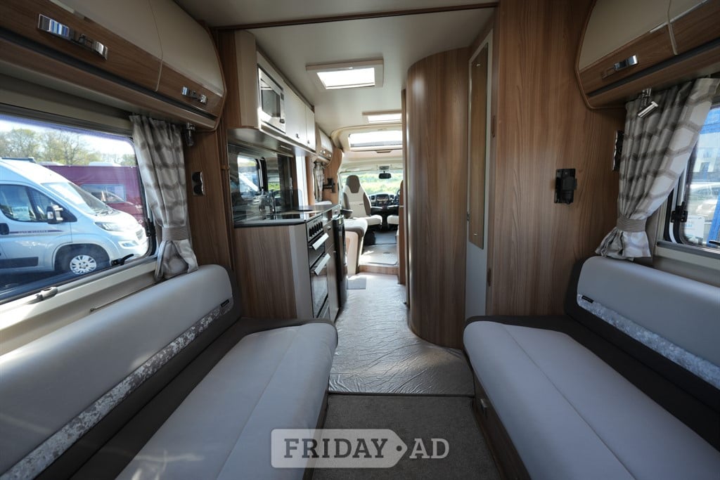 [4 berth ]Swift Bolero 744