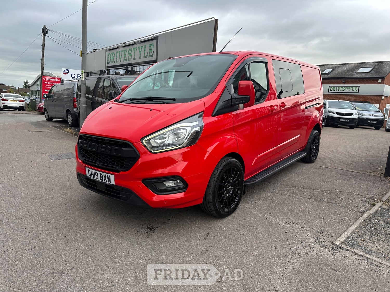 [ berth ]Ford Transit Custom