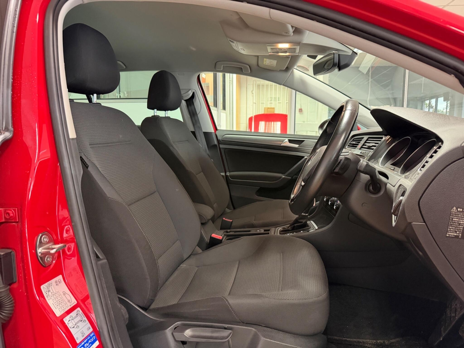 Volkswagen Golf 2018 - Cars in Sandhurst