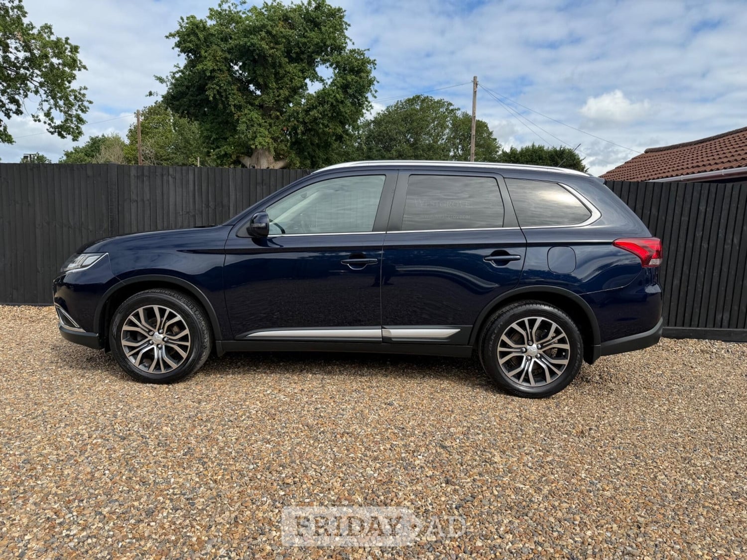 [ berth ]Mitsubishi Outlander