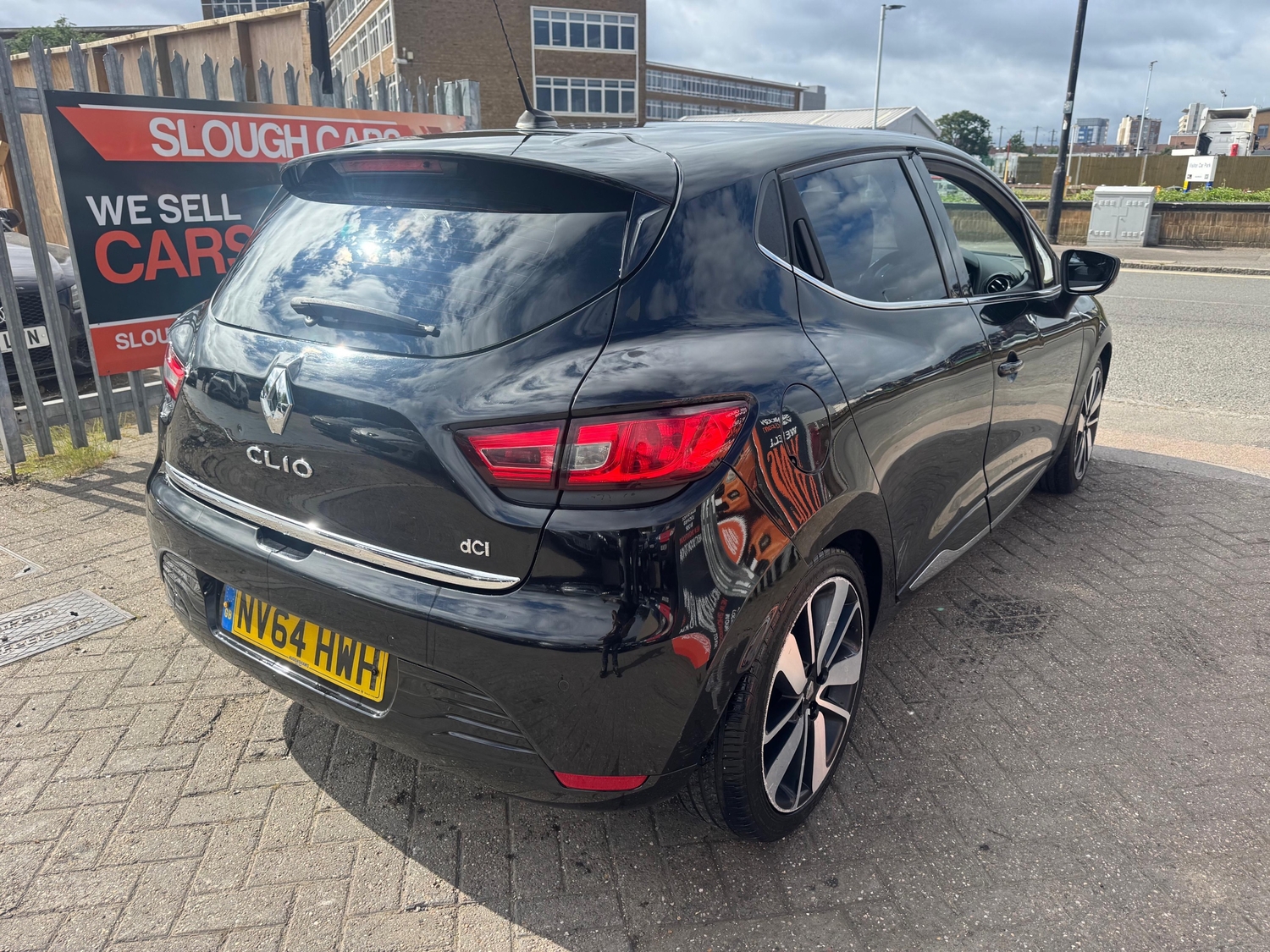 Renault Clio 2014 - Cars in Slough