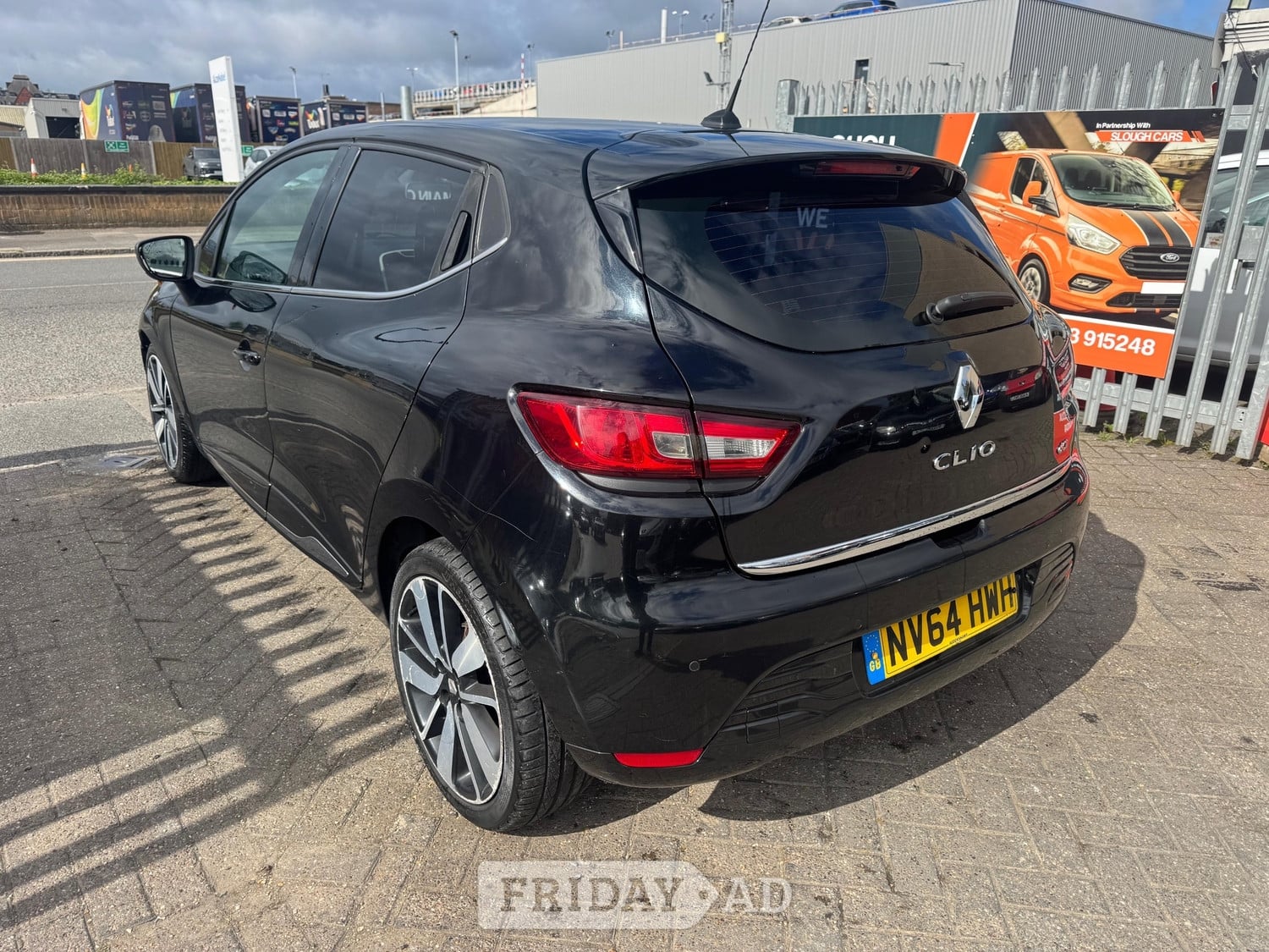 [ berth ]Renault Clio