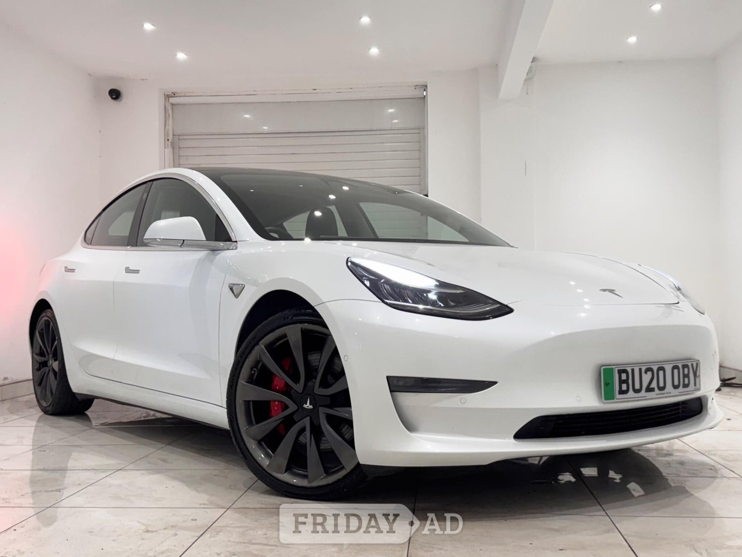 Tesla Model 3 2020 in Hounslow