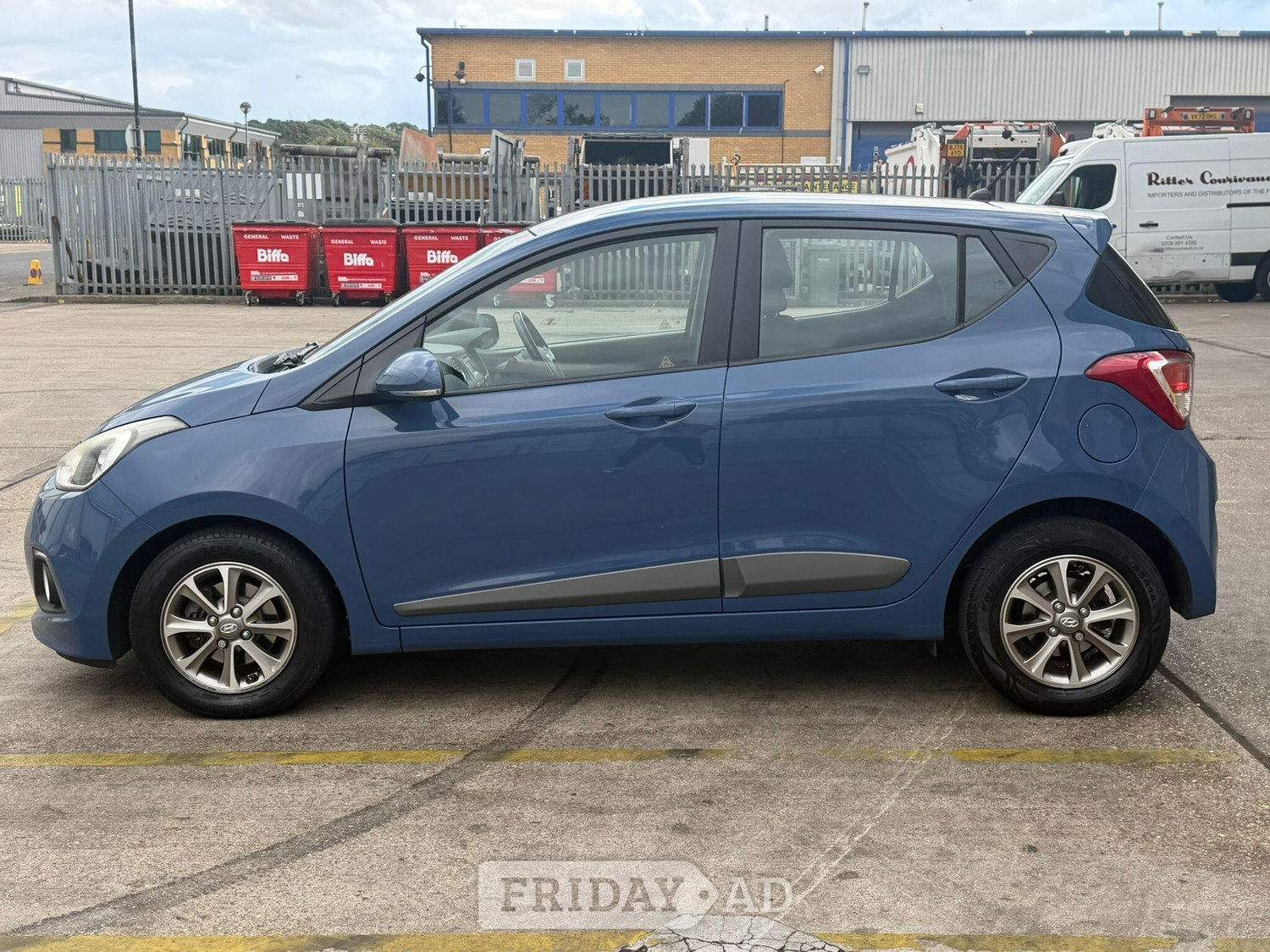 Hyundai i10 2015 - Cars in Wembley