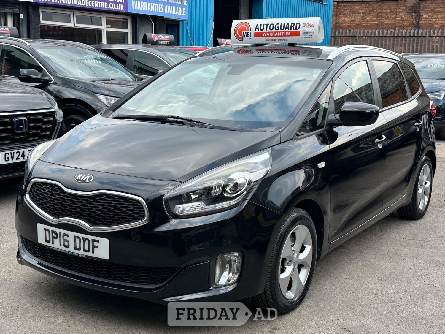 [ berth ]Kia Carens