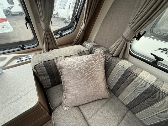 Swift Fairway 480 2016 - Motorhomes & Caravans in Royston