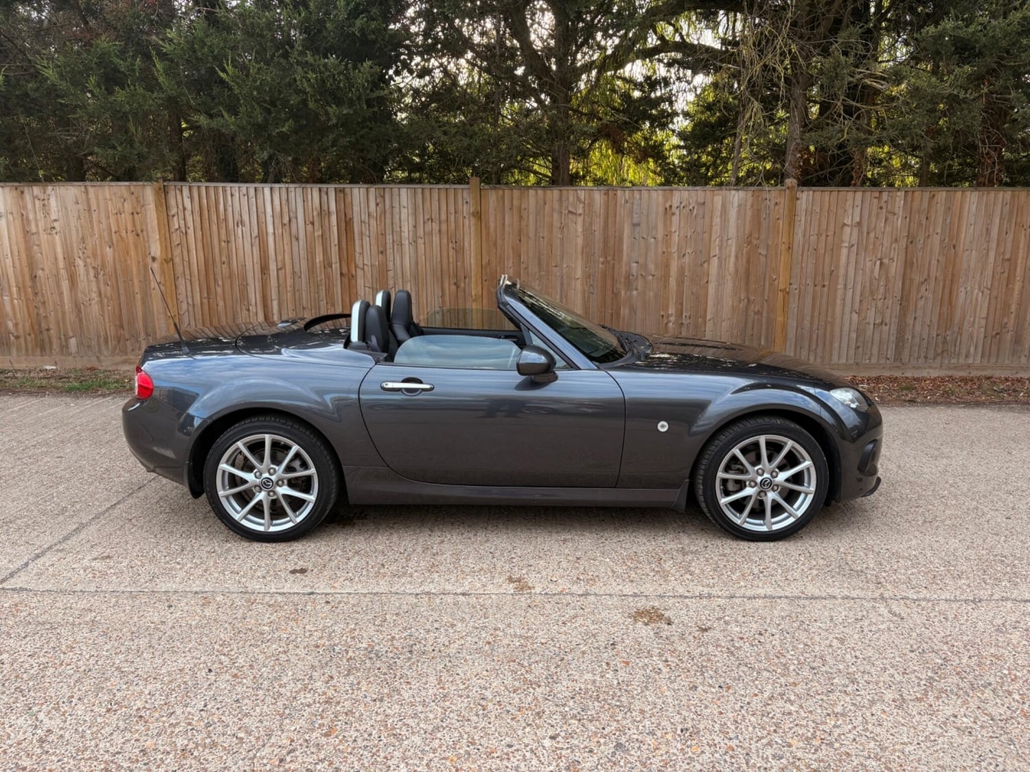 [ berth ]Mazda MX-5
