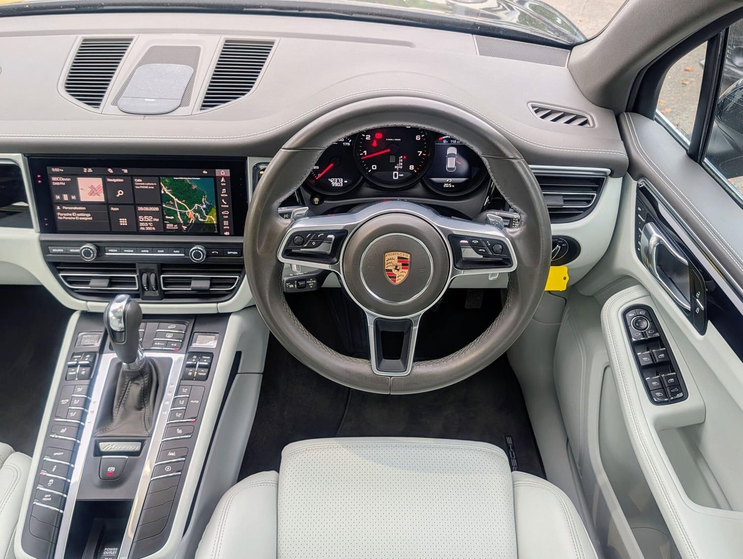 Porsche Macan Torquay