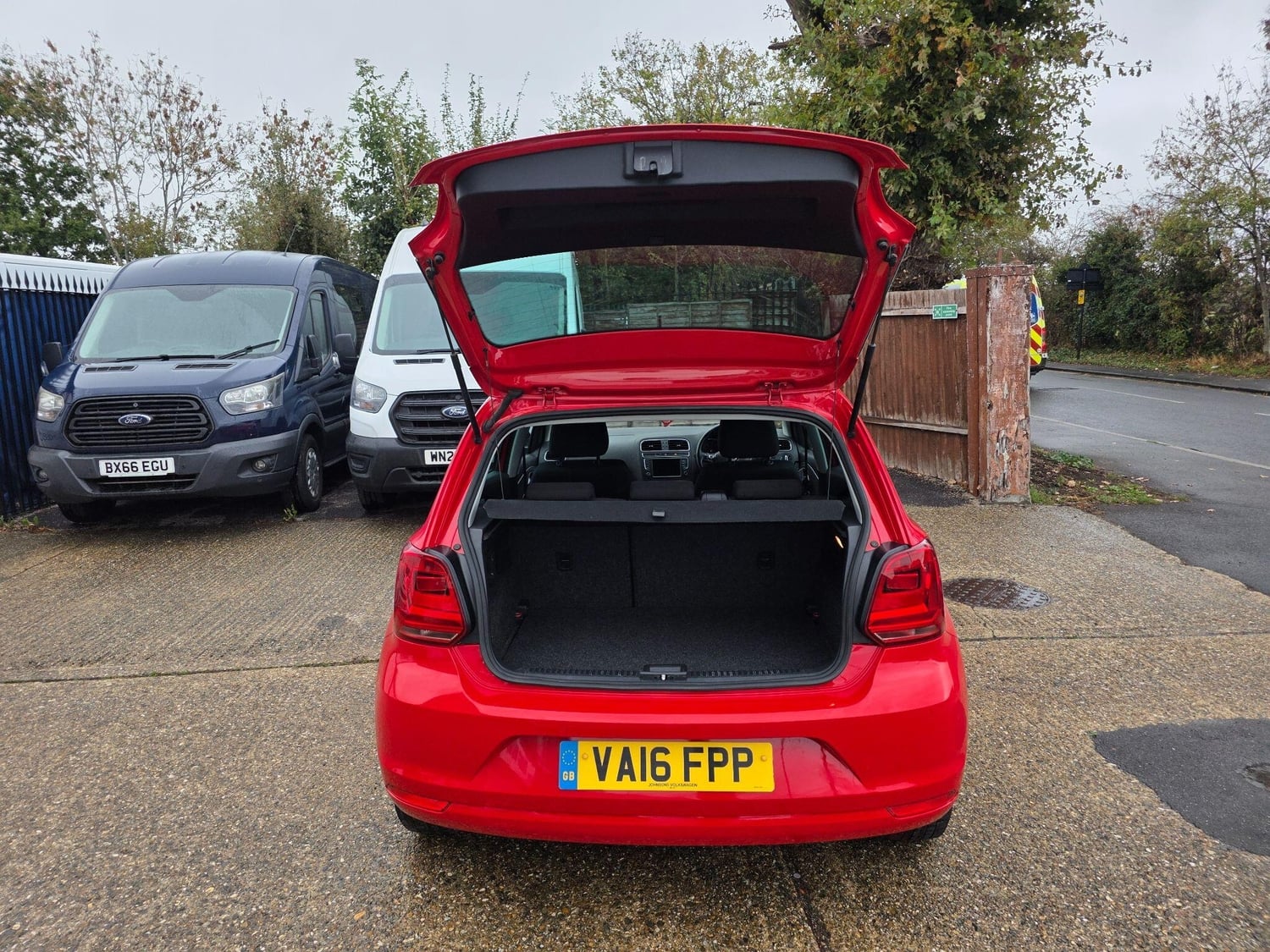 Volkswagen Polo 2016 - Cars