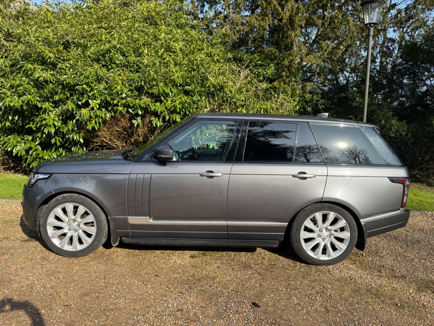 Land Rover Range Rover 2018 - Cars