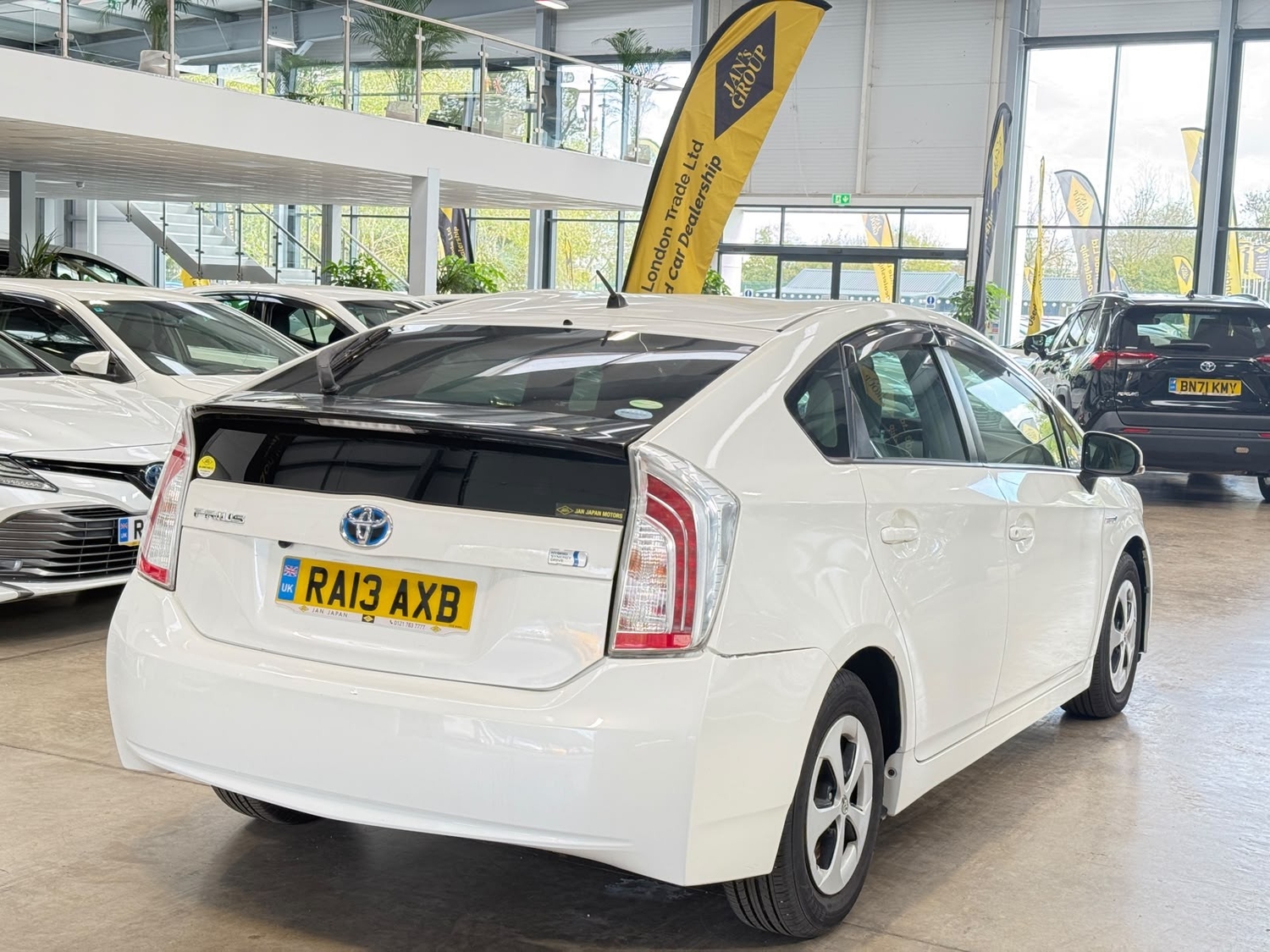 [ berth ]Toyota Prius