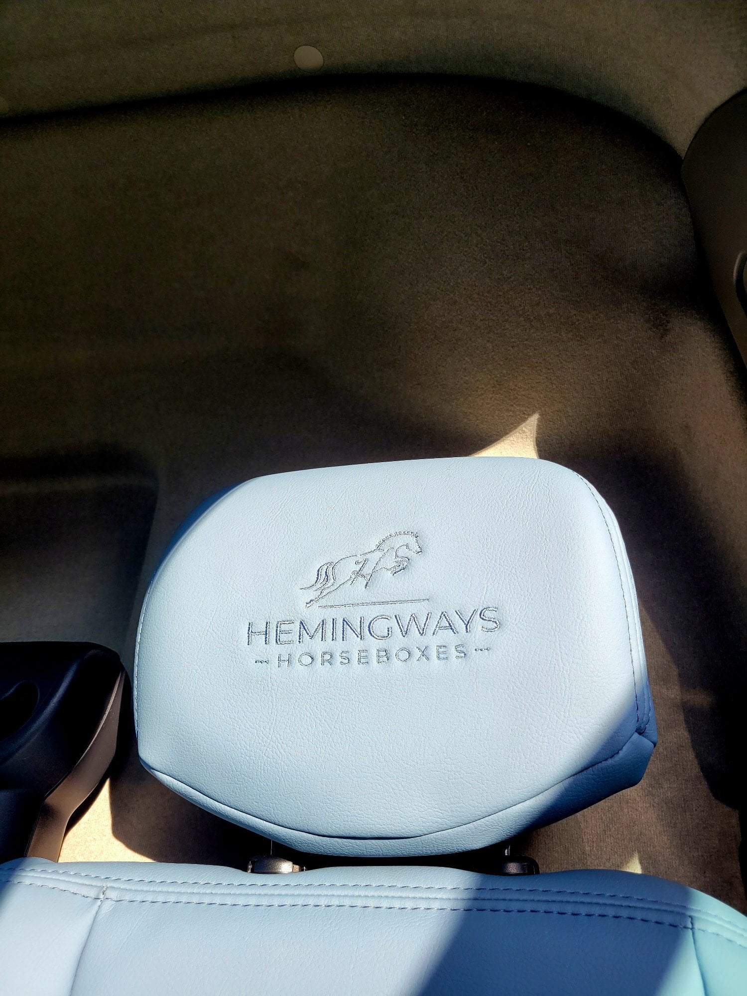 [ berth ]Hemingways 