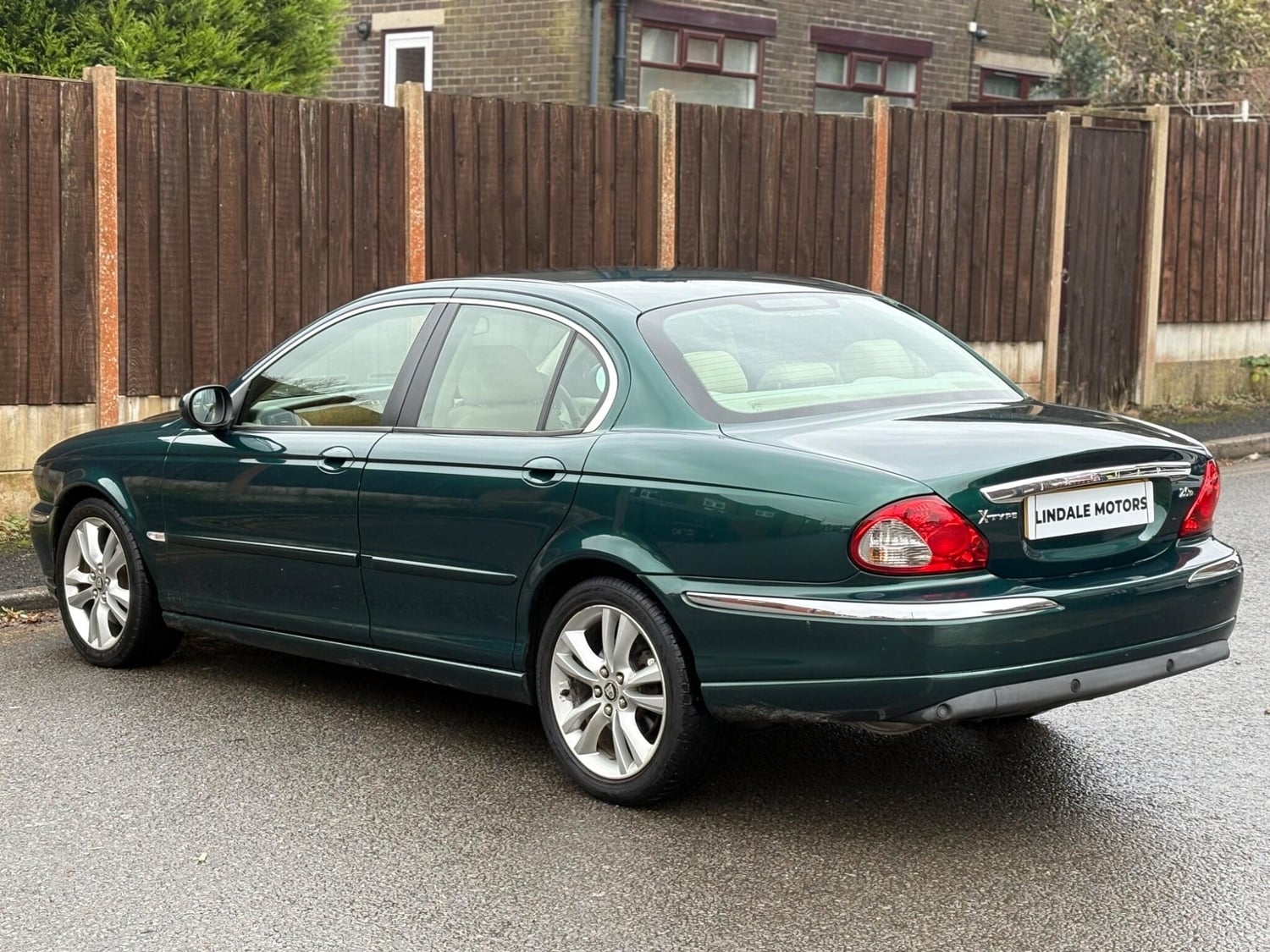 Jaguar X-type 2007 - Cars in Oldham