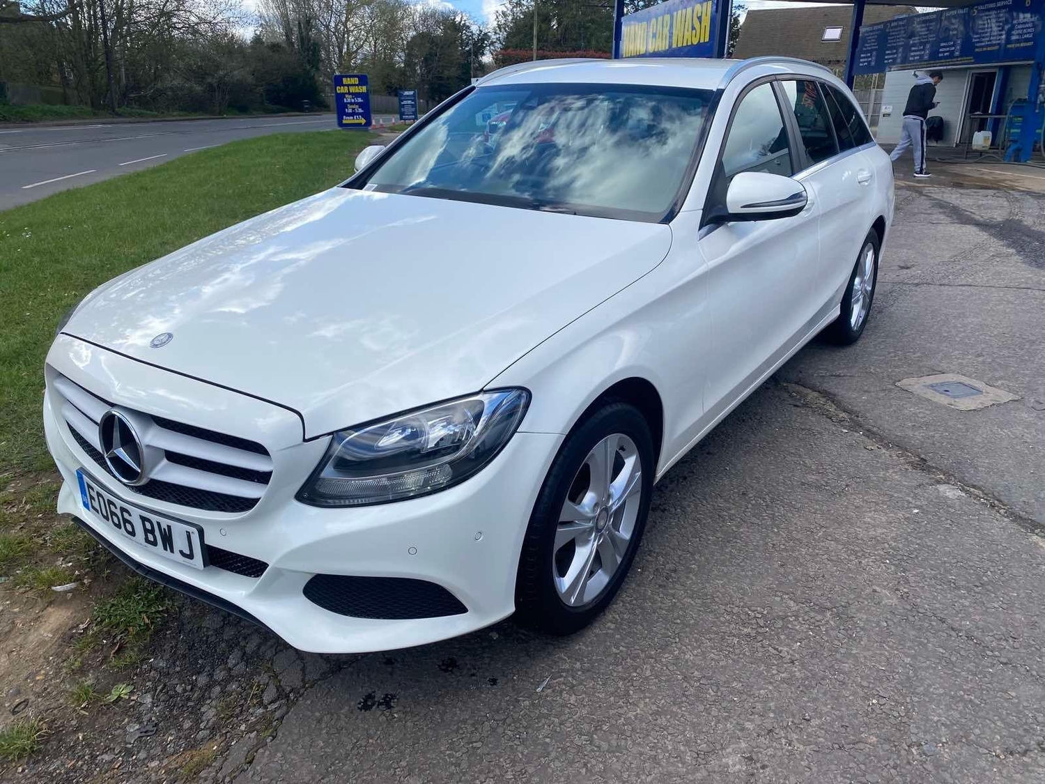 Mercedes-Benz C Class 2016 - Cars in Ripley
