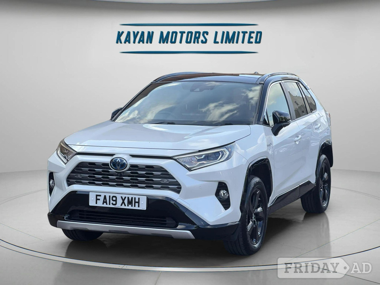 Toyota RAV4 2019 - Cars in Kensington