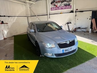 Skoda Superb 2012