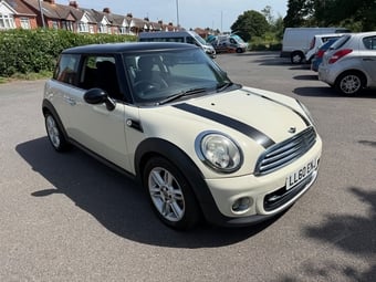 Mini Hatch 2010