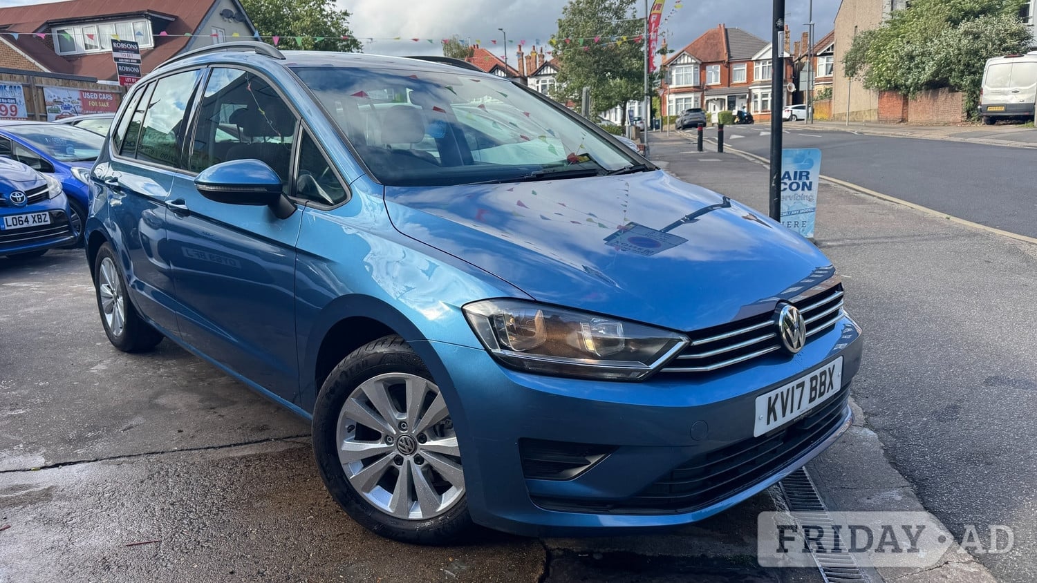 Volkswagen Golf SV 2017 - Cars in Harrow