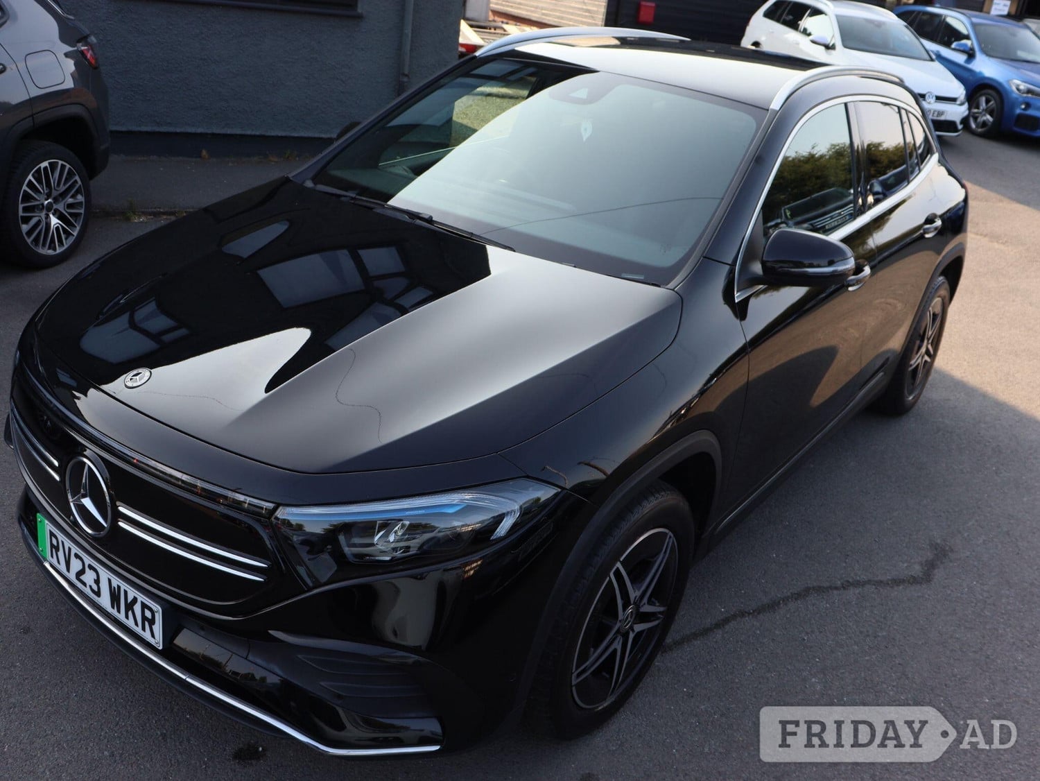 [ berth ]Mercedes-Benz EQA