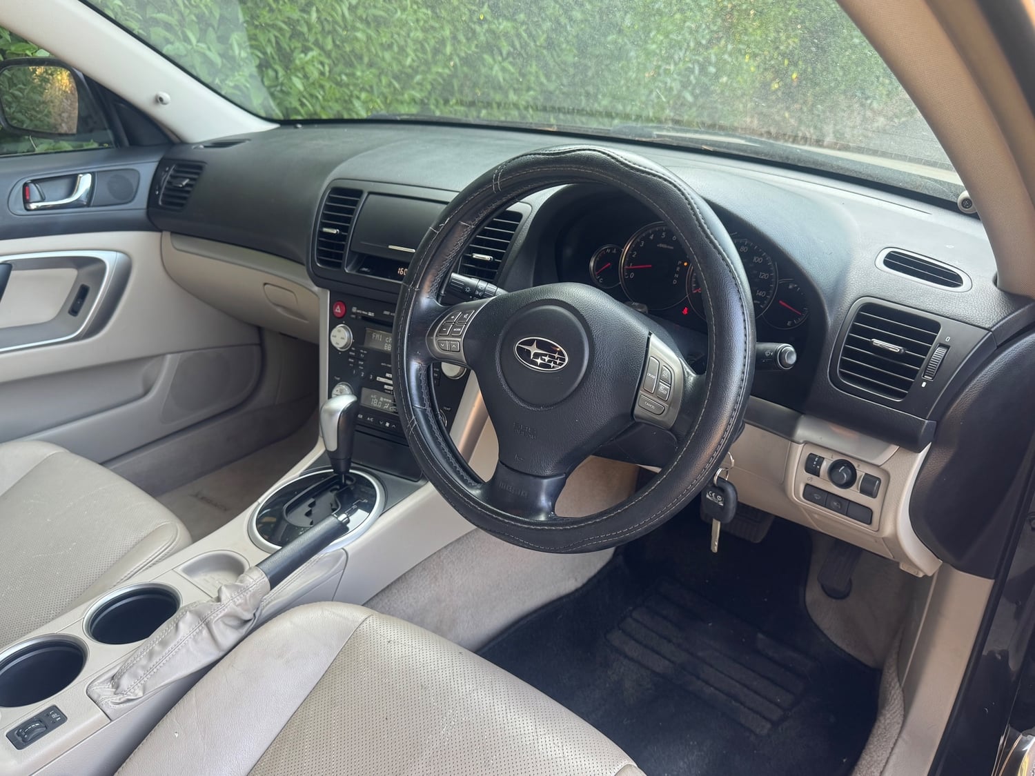 Subaru Legacy 2009 - Cars