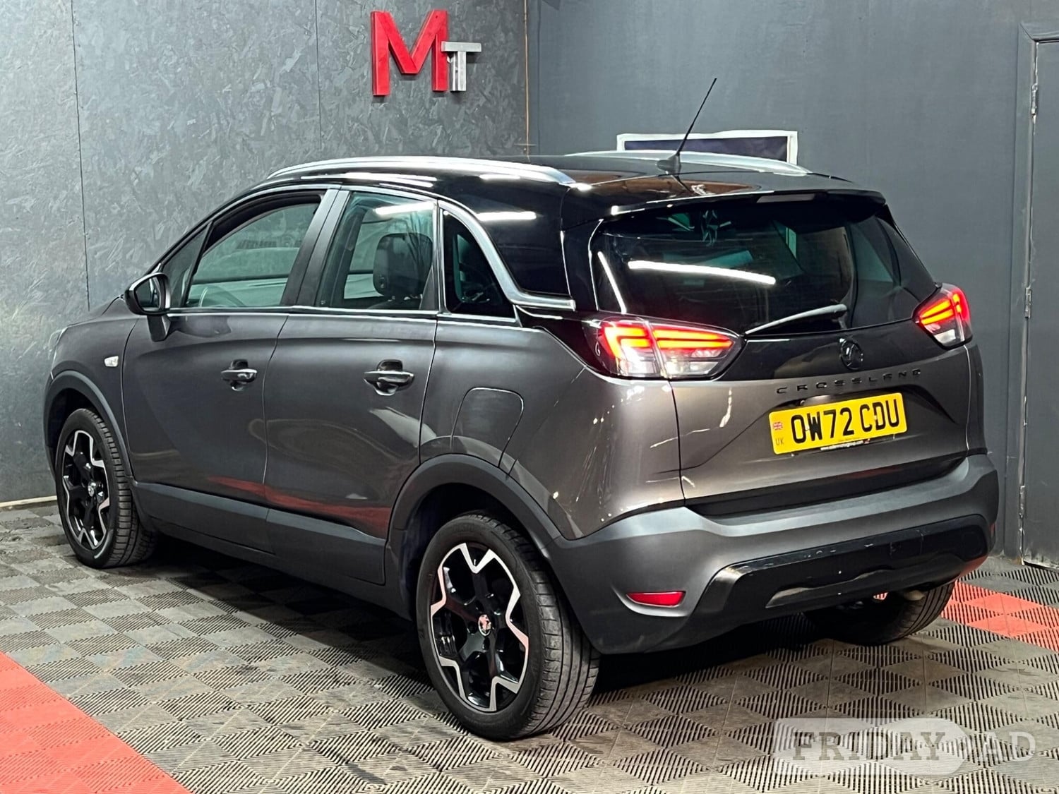 [ berth ]Vauxhall Crossland
