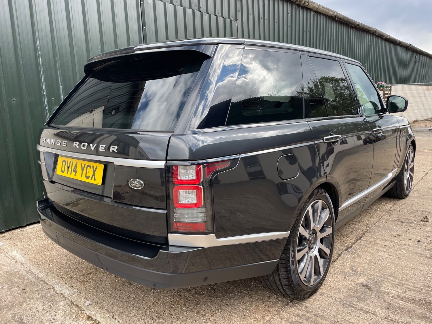 Land Rover Range Rover 2014 - Cars