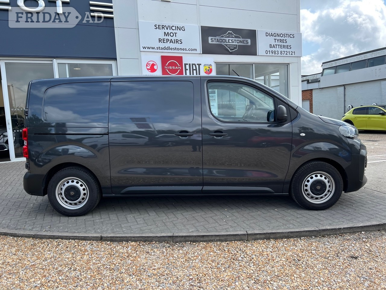 [ berth ]Peugeot E-EXPERT