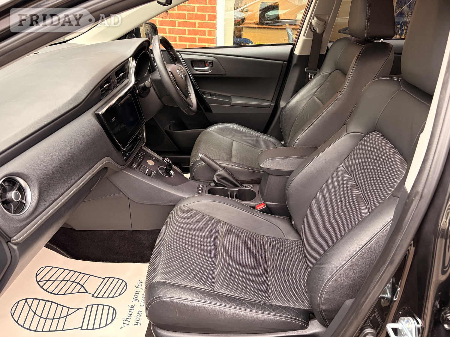 Toyota Auris 2018 - Cars in New Milton
