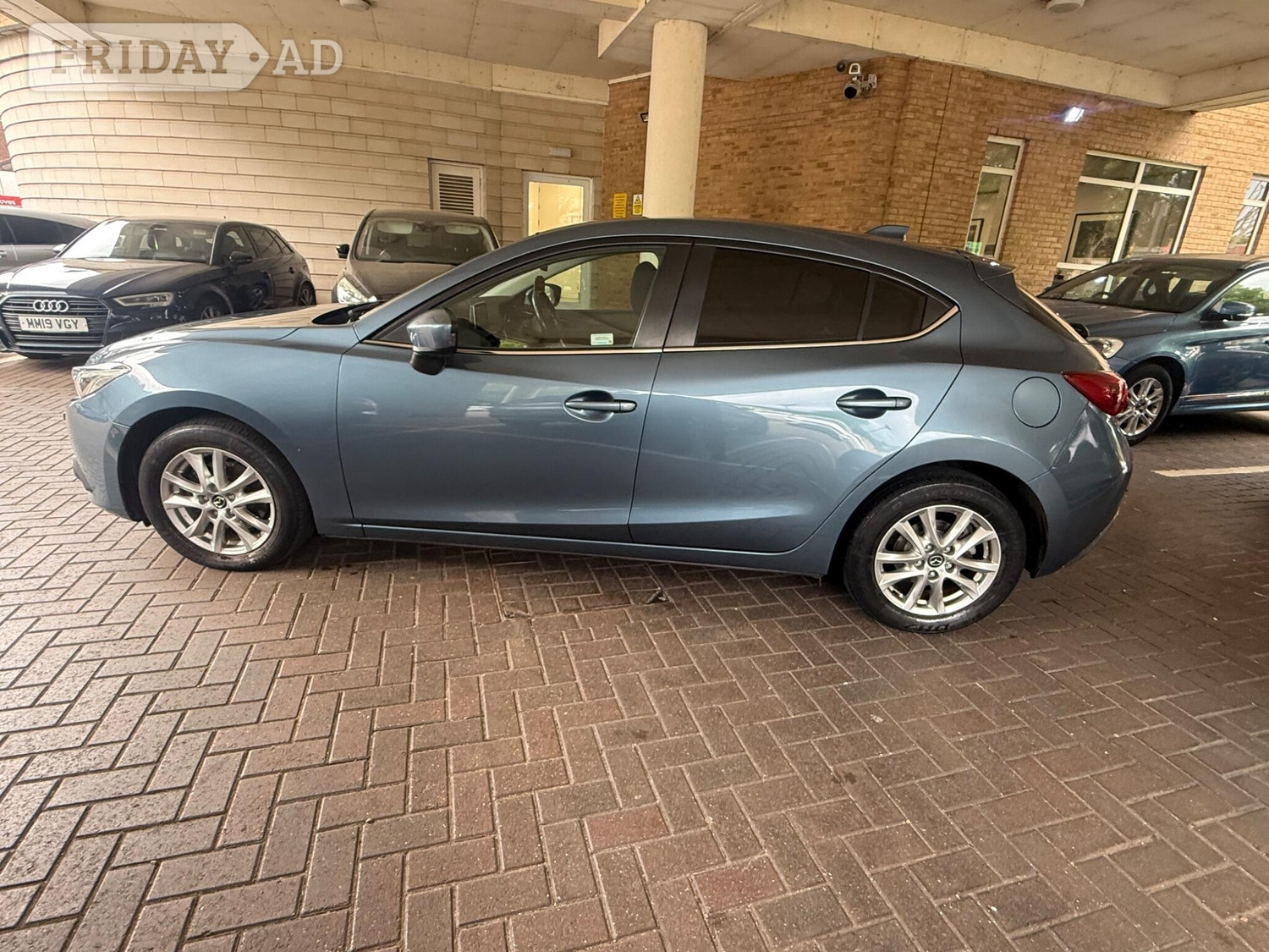 Mazda 3 2014 - Cars