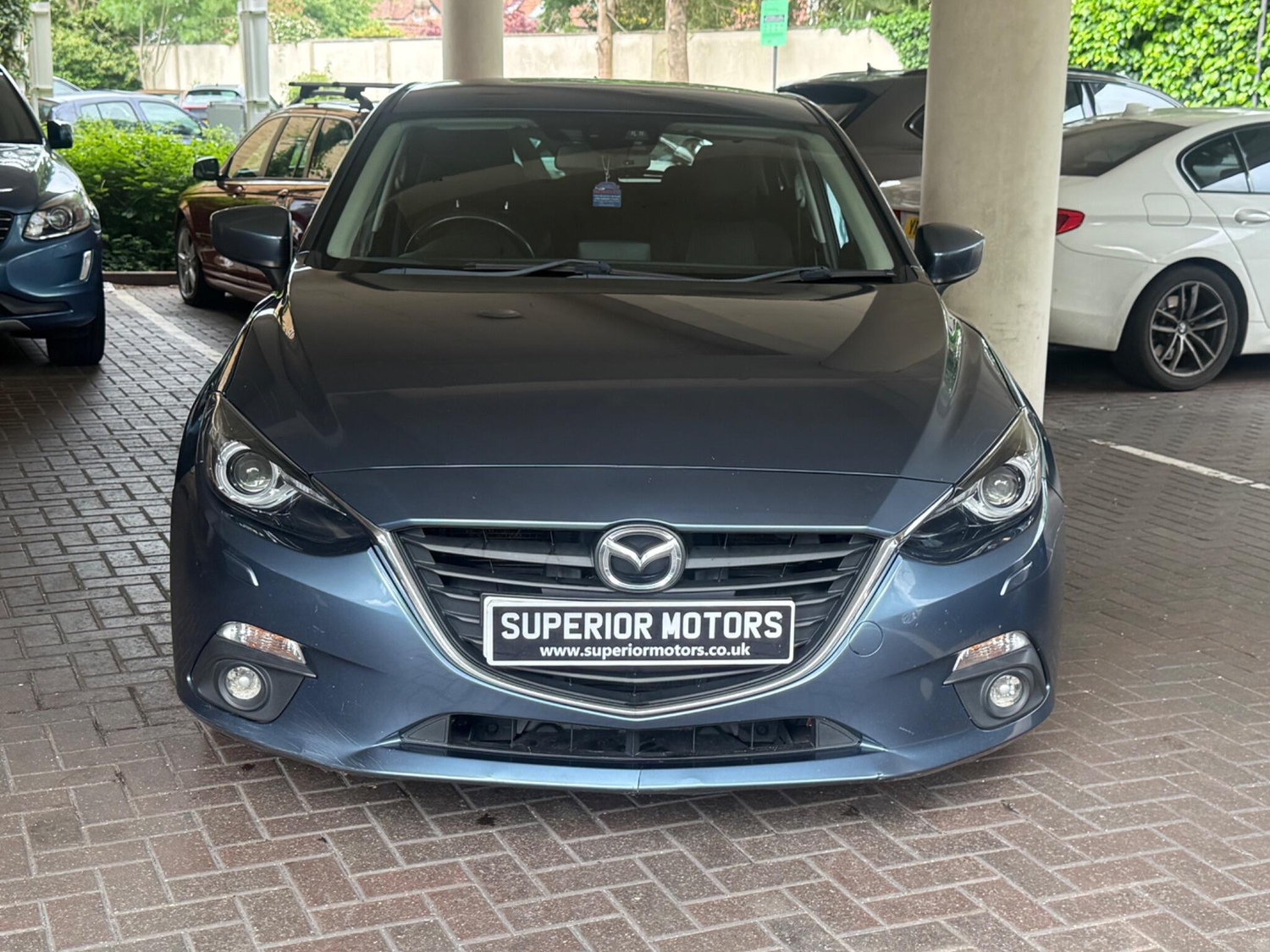 Mazda 3 2014 - Cars in Staines
