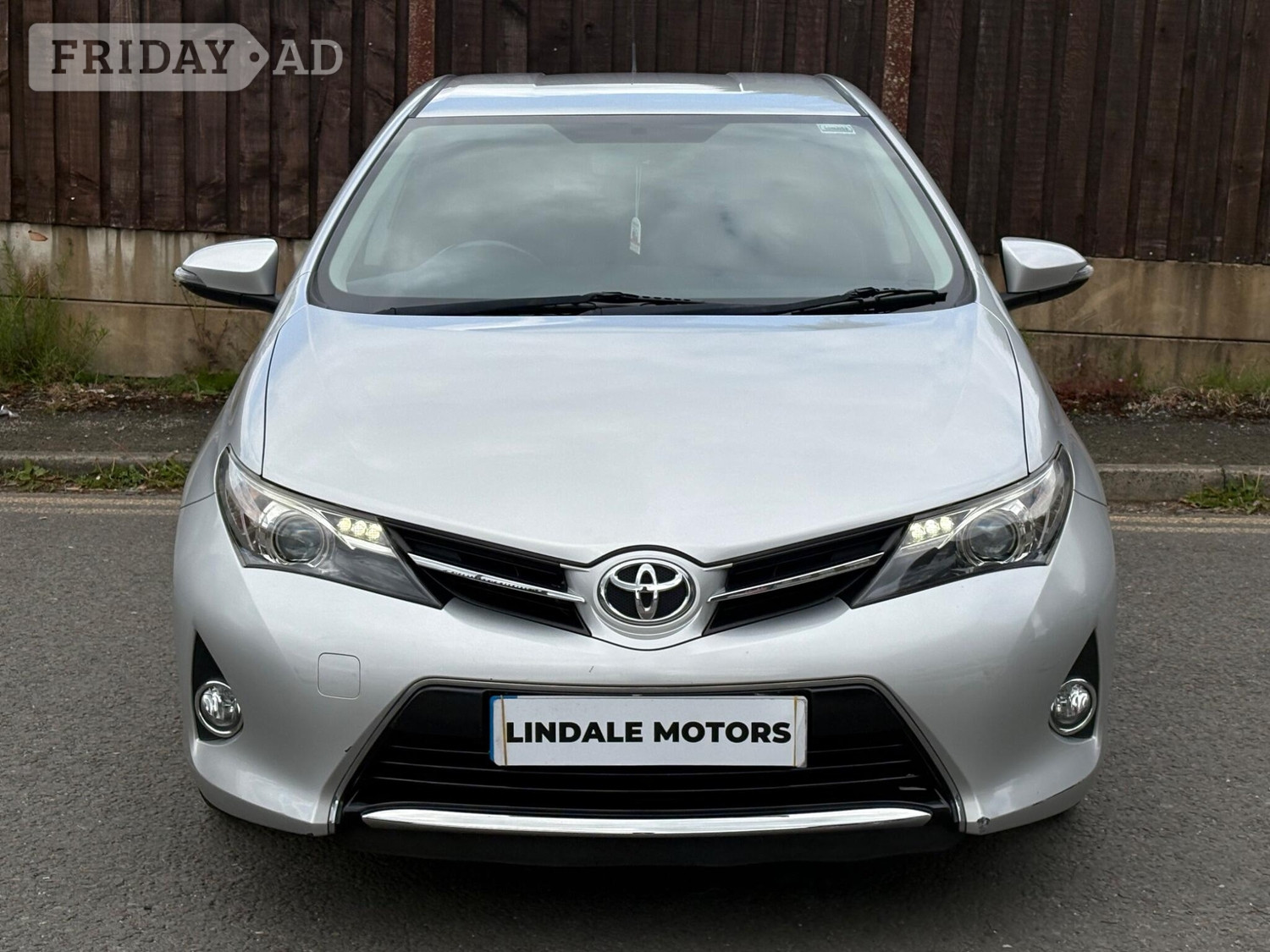 Toyota Auris Oldham