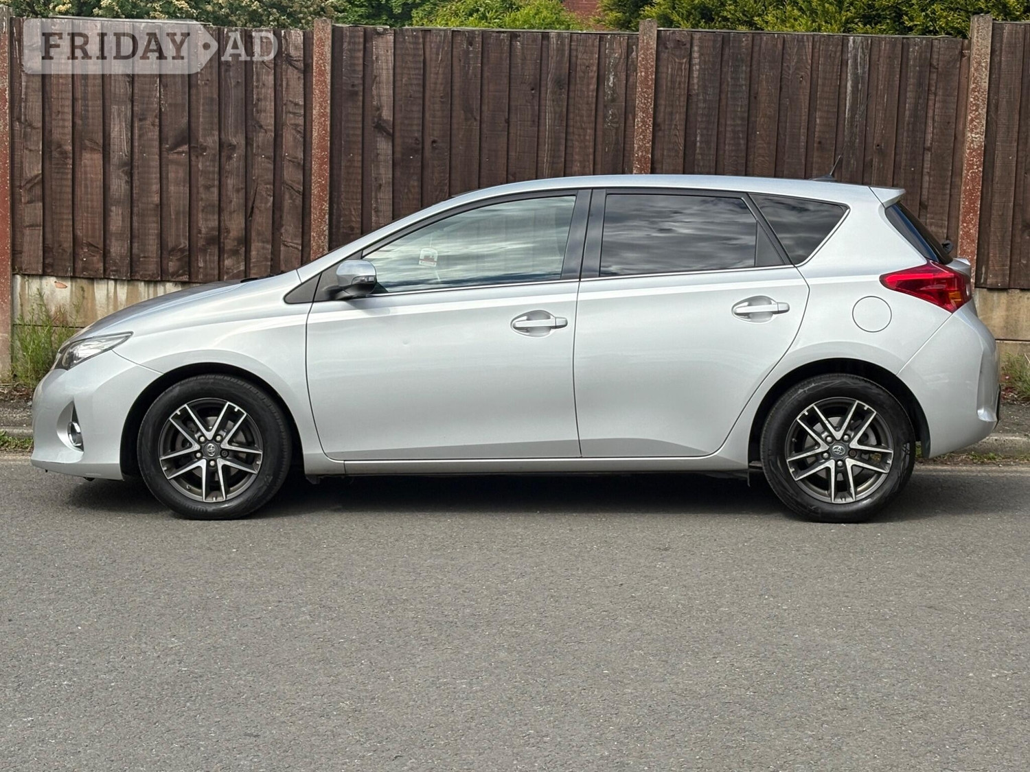 Toyota Auris 2014 - Cars