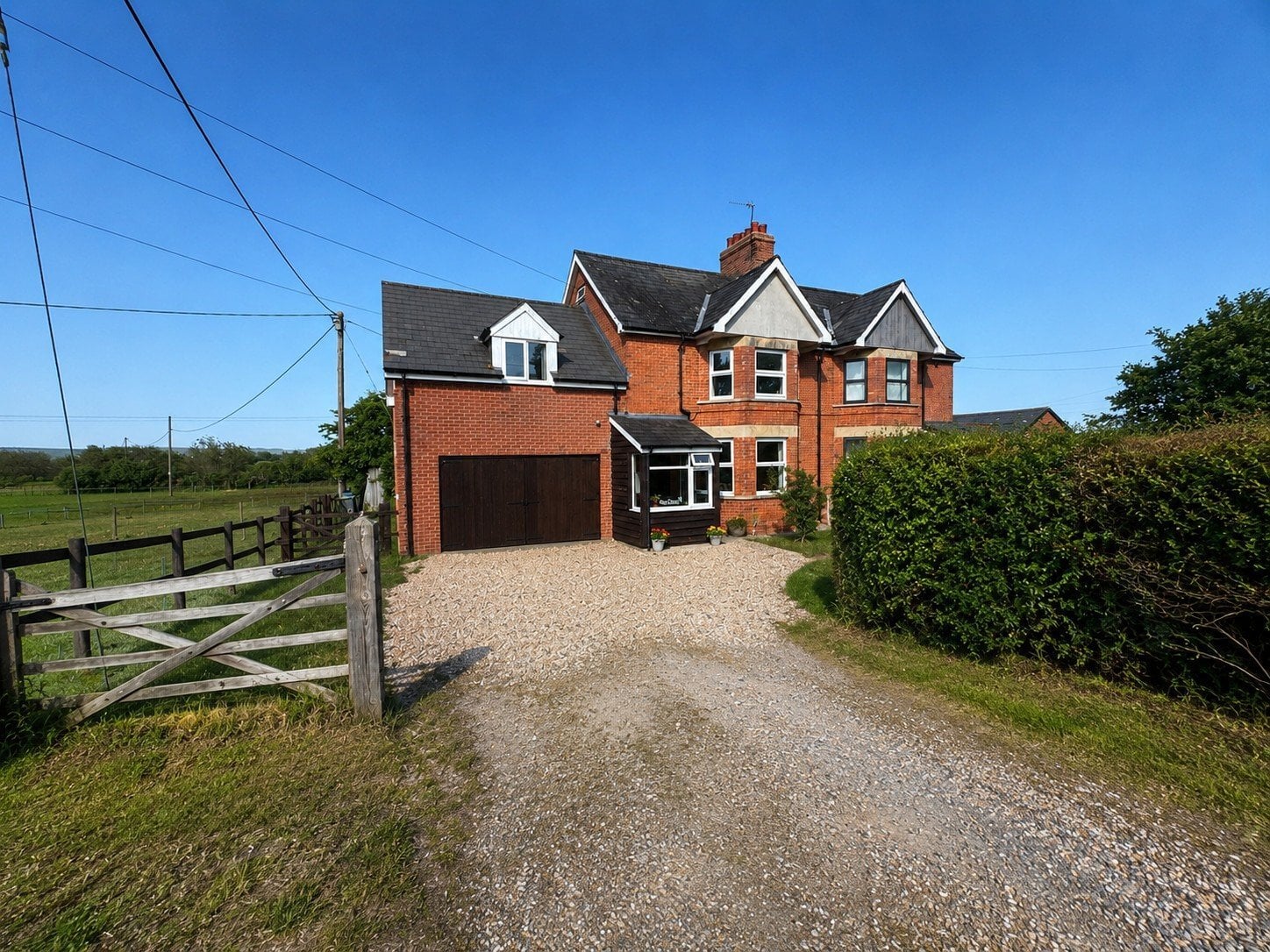 House Property for sale in Milton on Stour -  in Milton on Stour