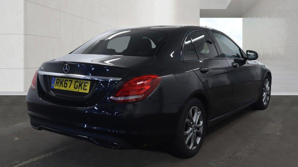 [ berth ]Mercedes-Benz C Class