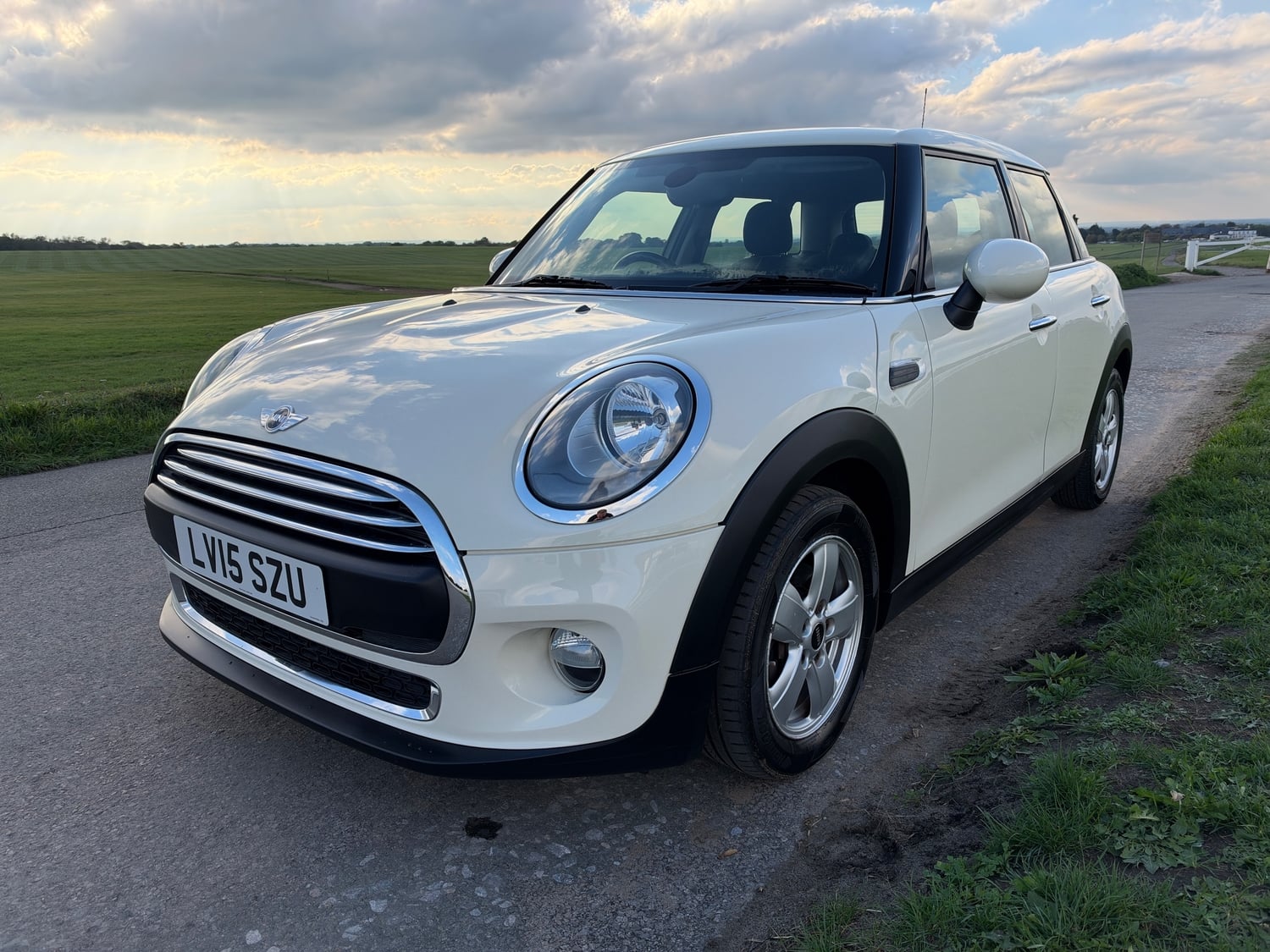 [ berth ]Mini Hatch