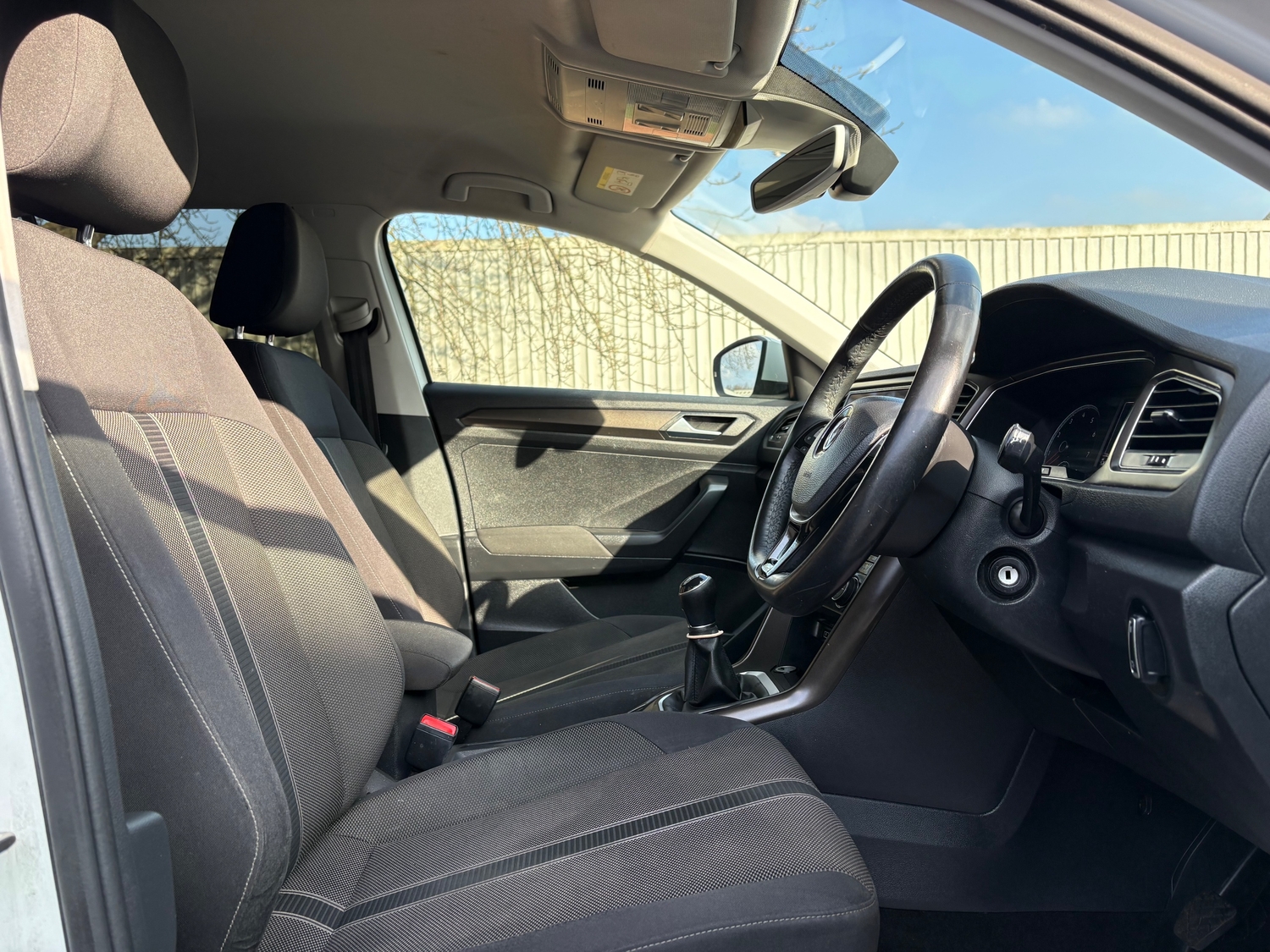 Volkswagen T-Roc 2019 - Cars in Airdrie