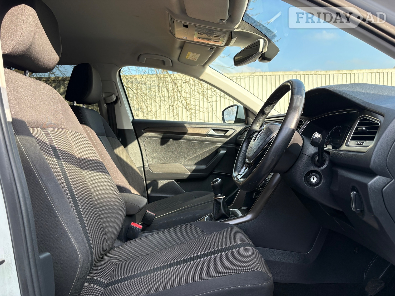 Volkswagen T-Roc 2019 - Cars in Airdrie