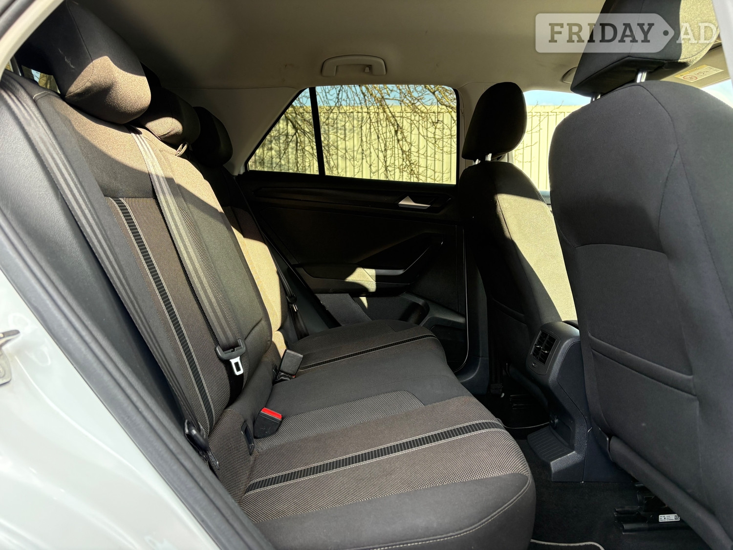 Volkswagen T-Roc 2019 - Cars