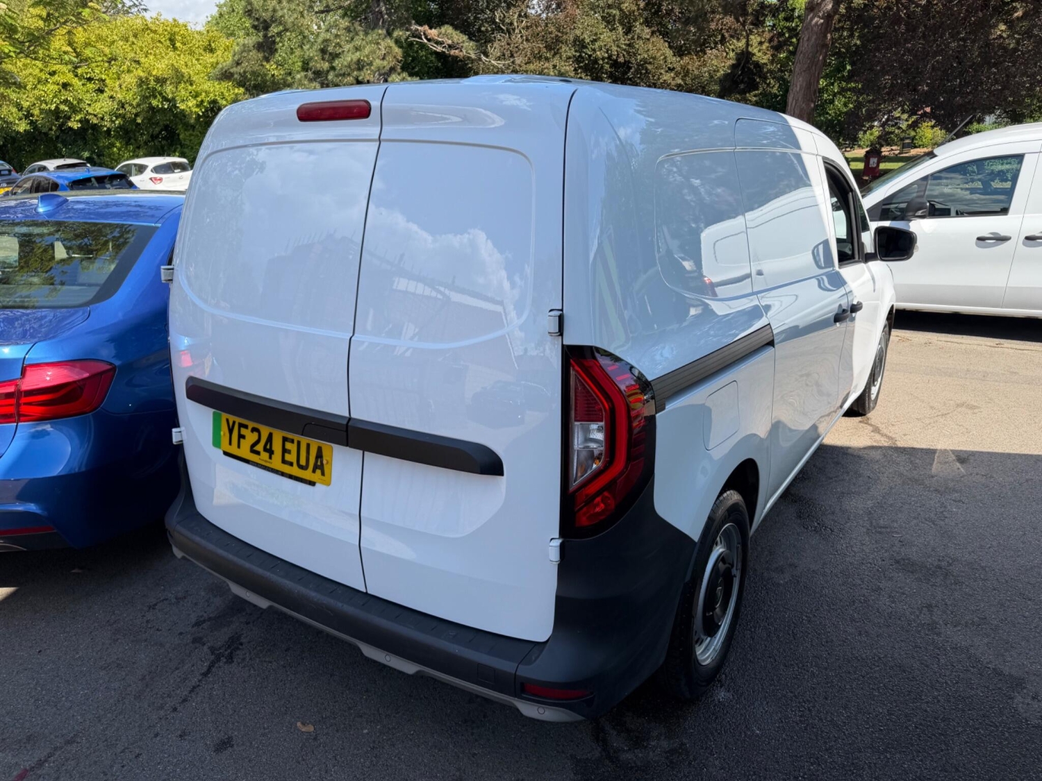 Renault Kangoo Sutton