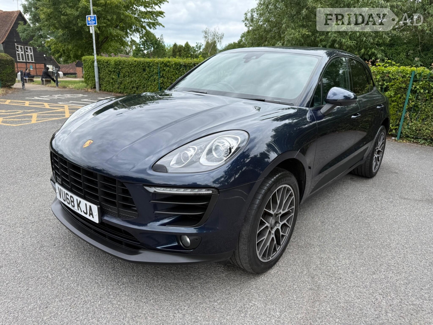 Porsche Macan 2018 in Hillingdon
