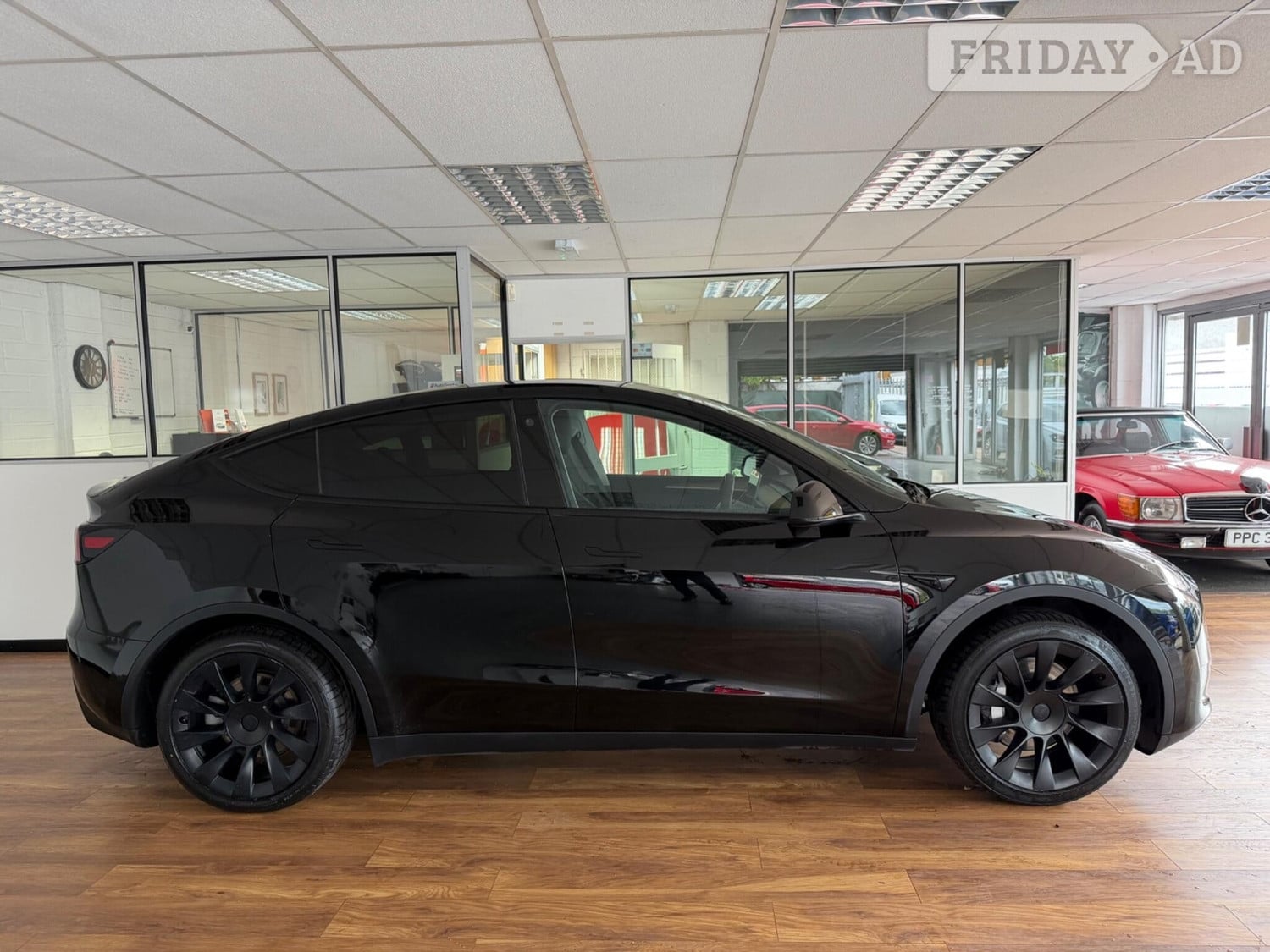Tesla Model Y Sandhurst