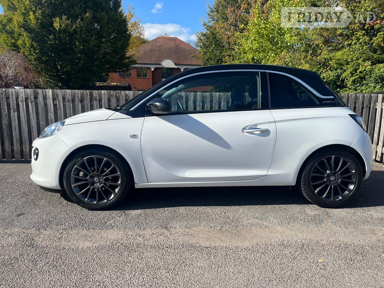 [ berth ]Vauxhall Adam