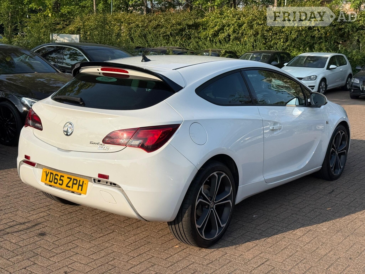 [ berth ]Vauxhall Astra