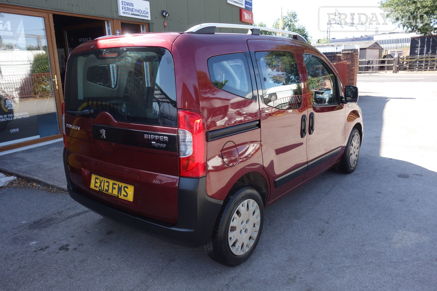 [ berth ]Peugeot Bipper Tepee