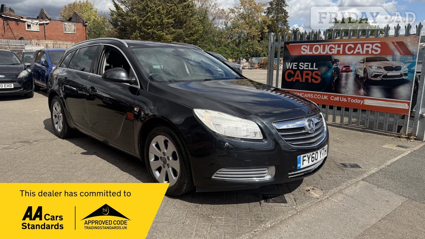 Vauxhall Insignia 2010 in Slough