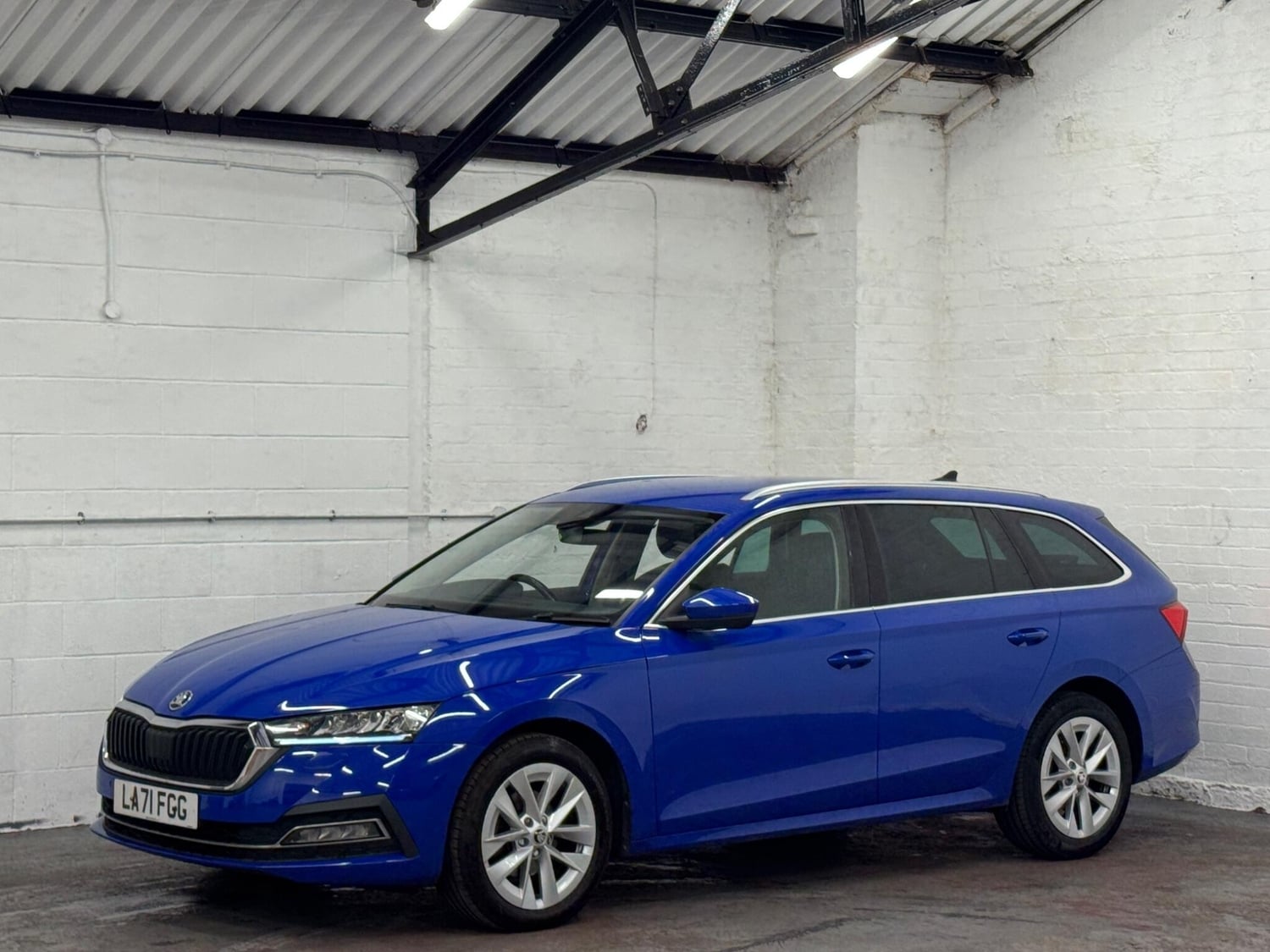 Skoda Octavia 2022 - Cars