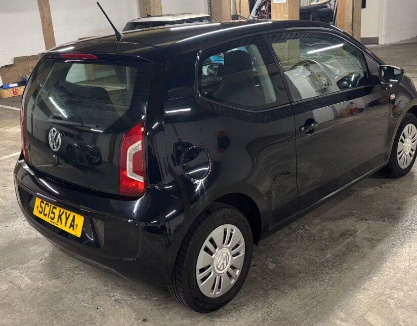Volkswagen UP! 2015 - Cars in Renfrew