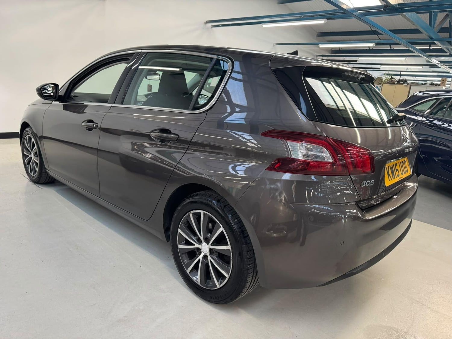 Peugeot 308 2015 - Cars in Bolton