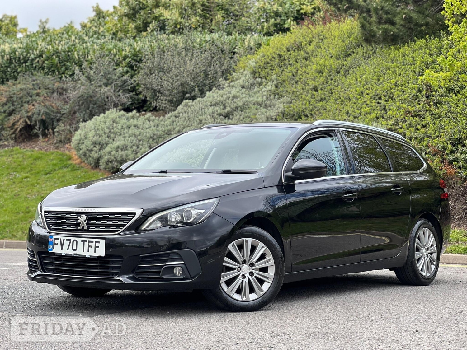 [ berth ]Peugeot 308 SW