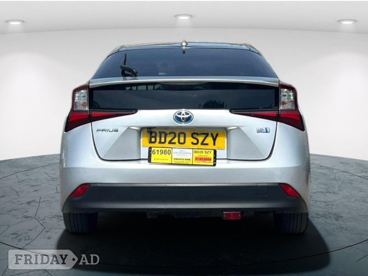 Toyota Prius 2020 - Cars
